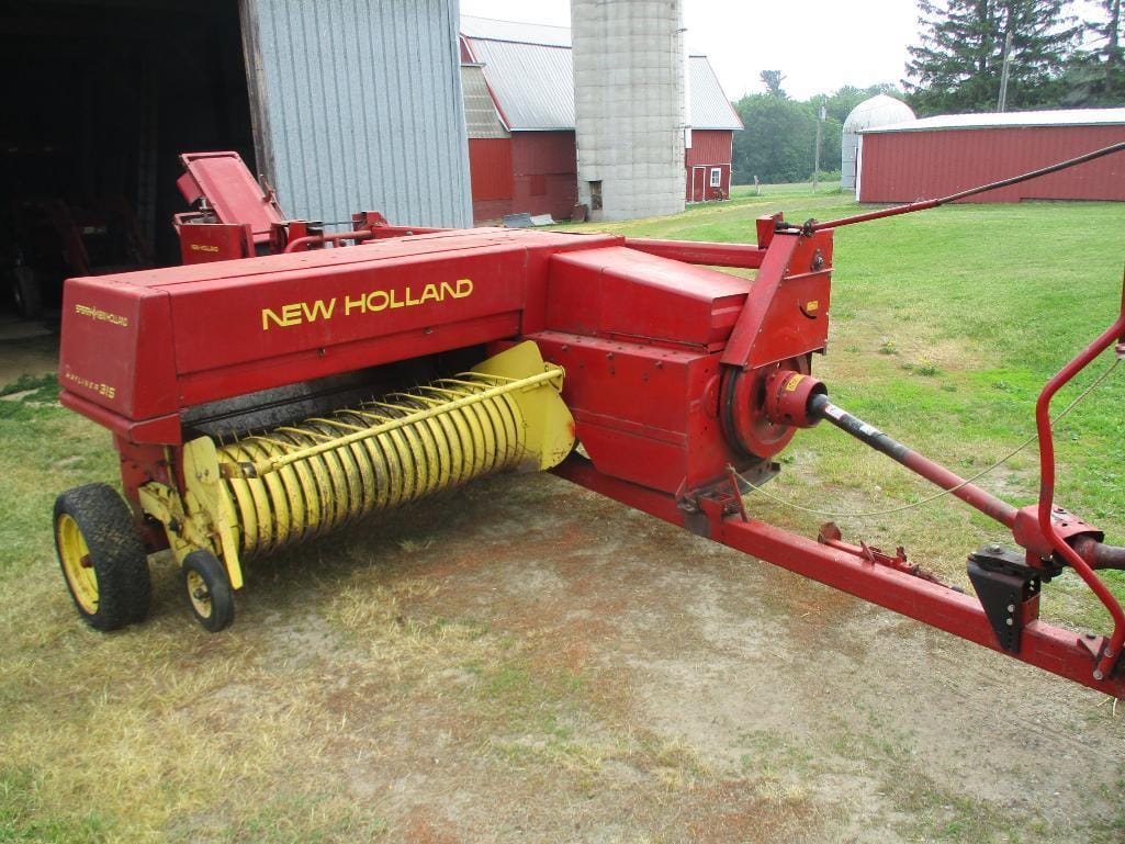 Main image New Holland 315