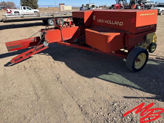 Image of New Holland 315 equipment image 4