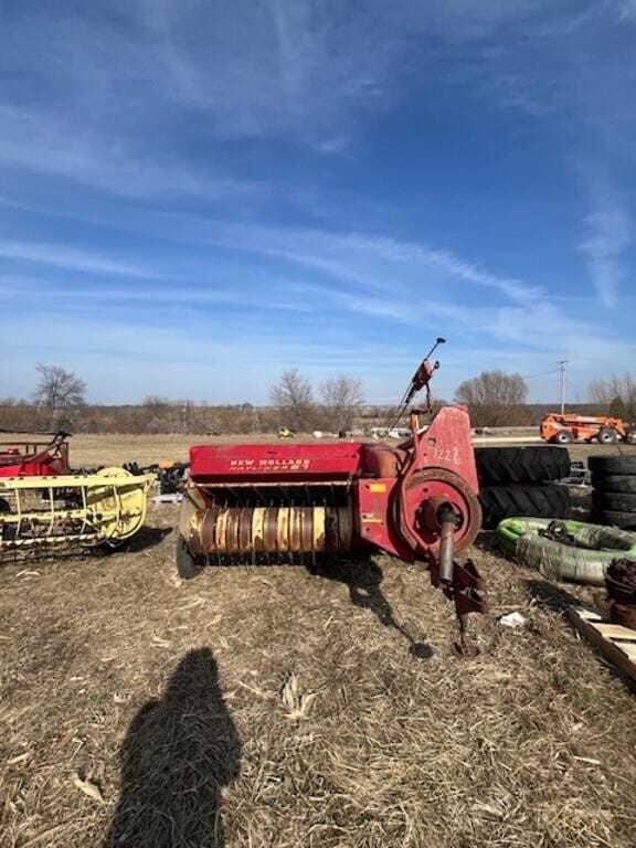 New Holland Hayliner 67 Equipment Image0