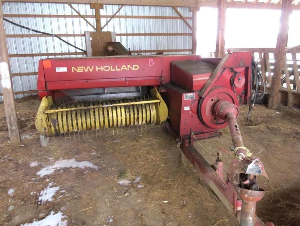 Main image New Holland 320