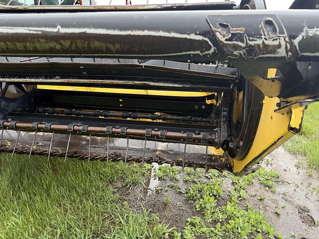 Image of New Holland Haybine 18HS equipment image 4