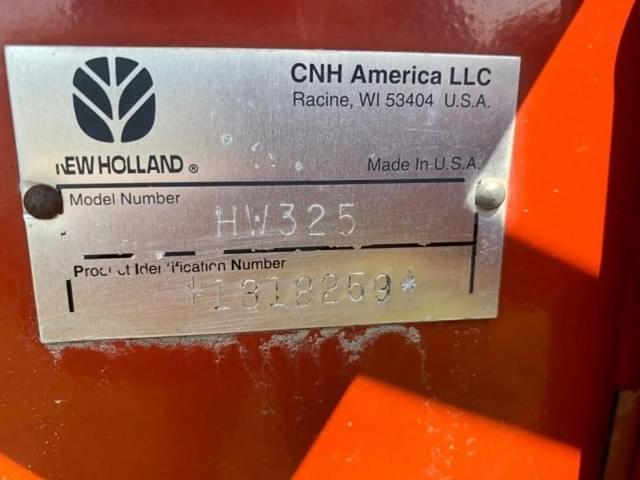 Image of New Holland HW325 equipment image 4