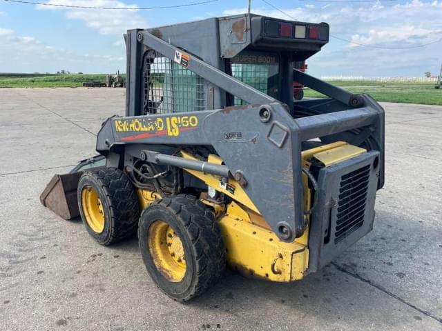 Image of New Holland L160 equipment image 4
