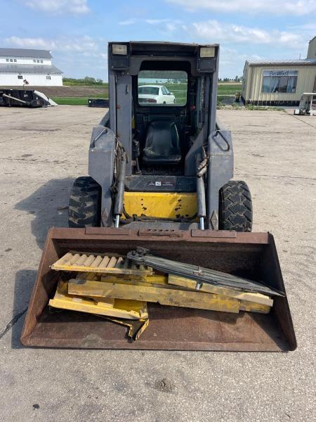 Image of New Holland L160 equipment image 1
