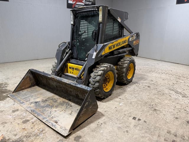 Image of New Holland L170 equipment image 1