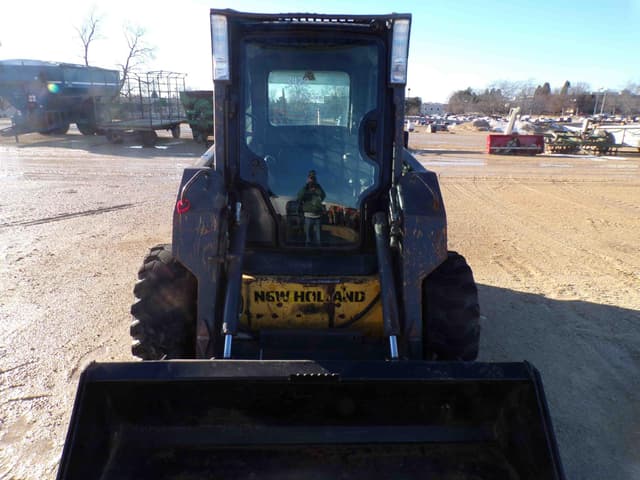 Image of New Holland L170 equipment image 2
