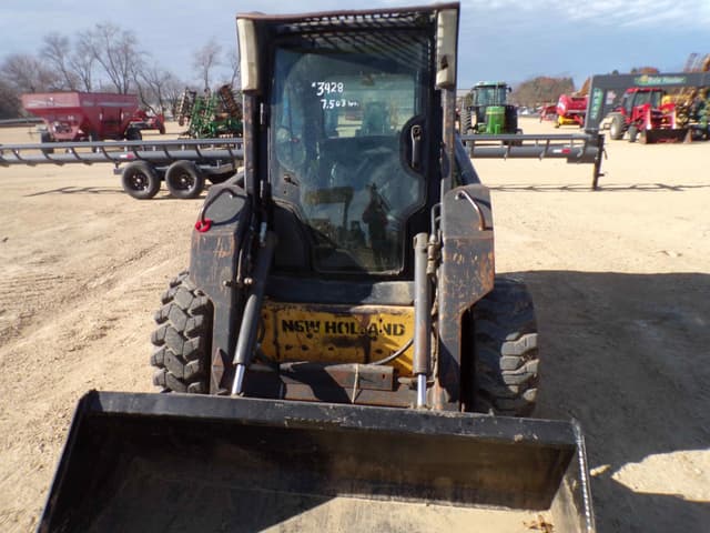 Image of New Holland L170 equipment image 2