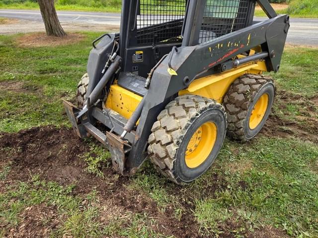 Image of New Holland L170 equipment image 1