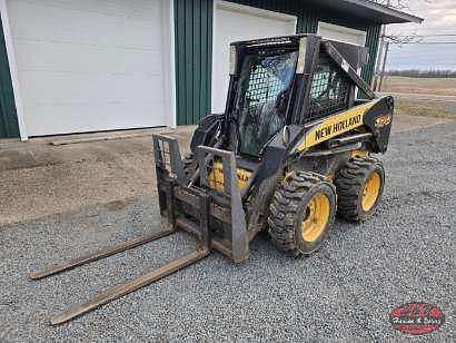 Image of New Holland L170 equipment image 2