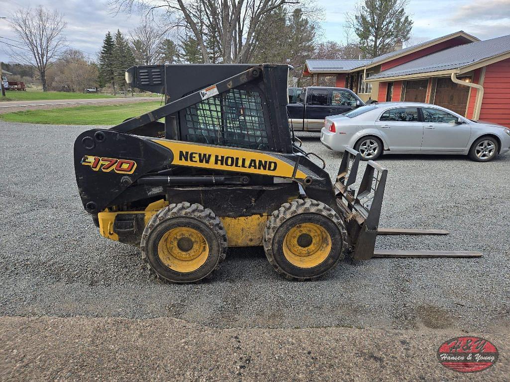 Image of New Holland L170 Primary image