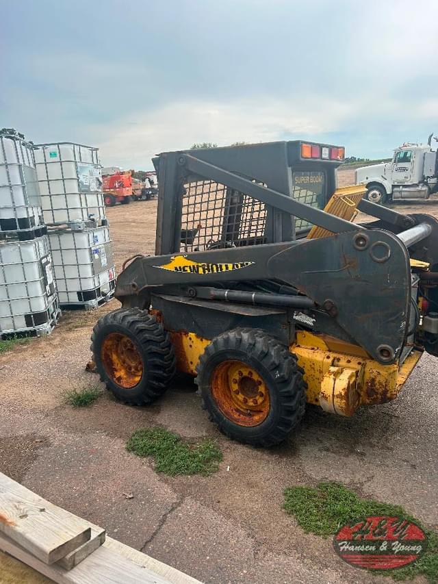 Image of New Holland L170 equipment image 2