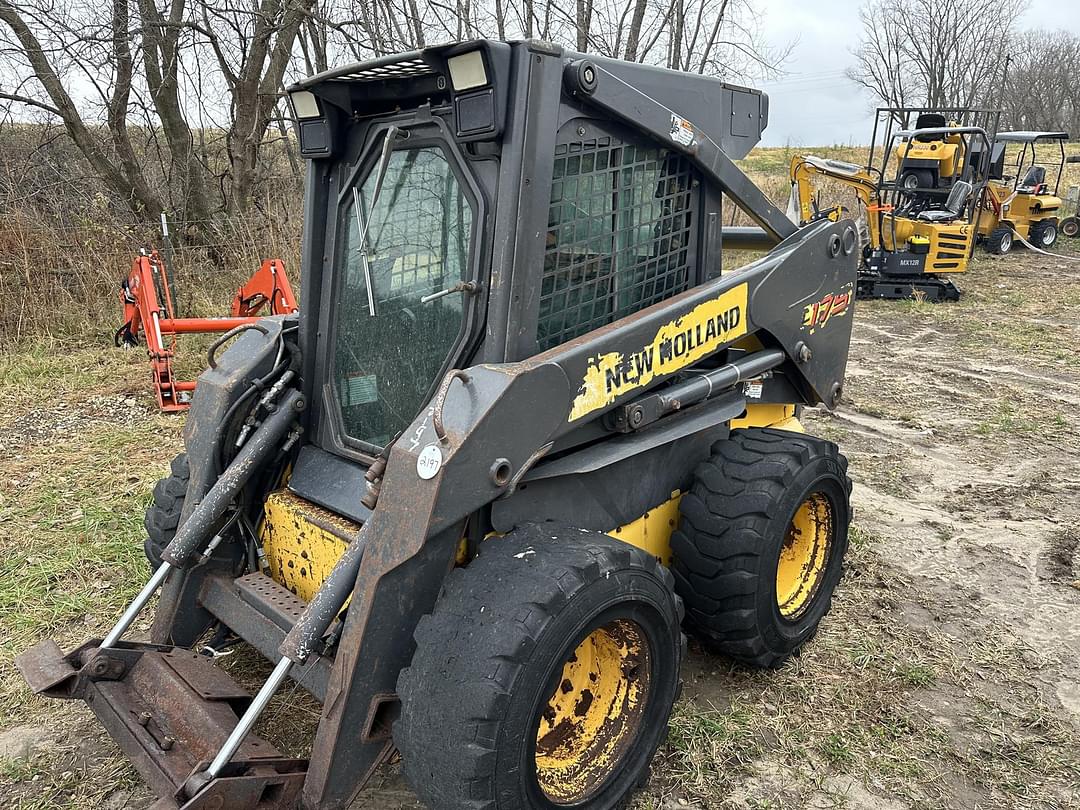 Image of New Holland L175 Primary image