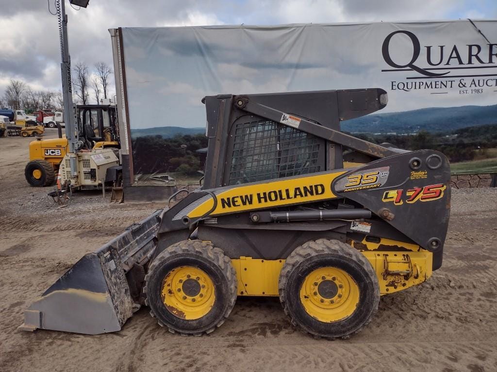 Main image New Holland L175