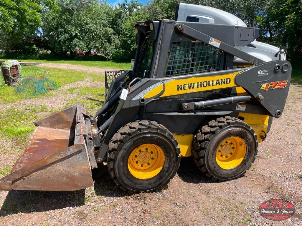 Image of New Holland L175 Primary image