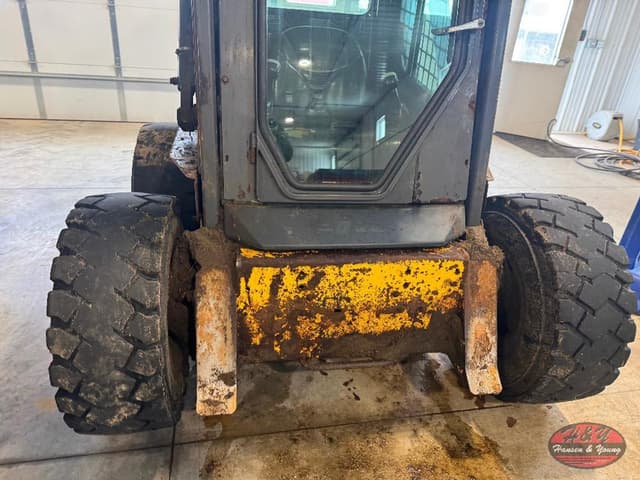 Image of New Holland L175 equipment image 1