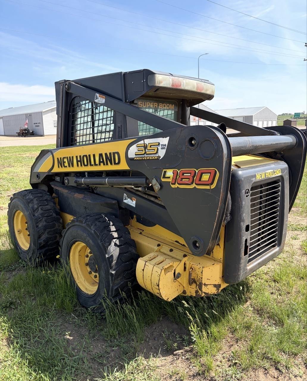 New Holland L180 Equipment Image0