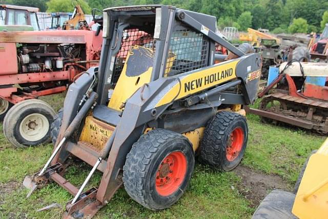 Image of New Holland L180 equipment image 2