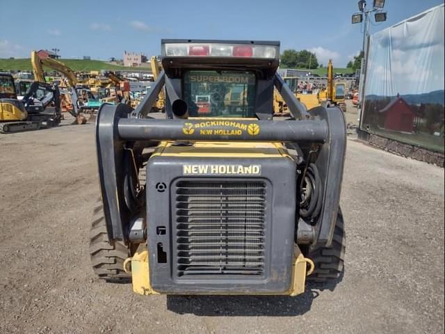 Image of New Holland L185 equipment image 3