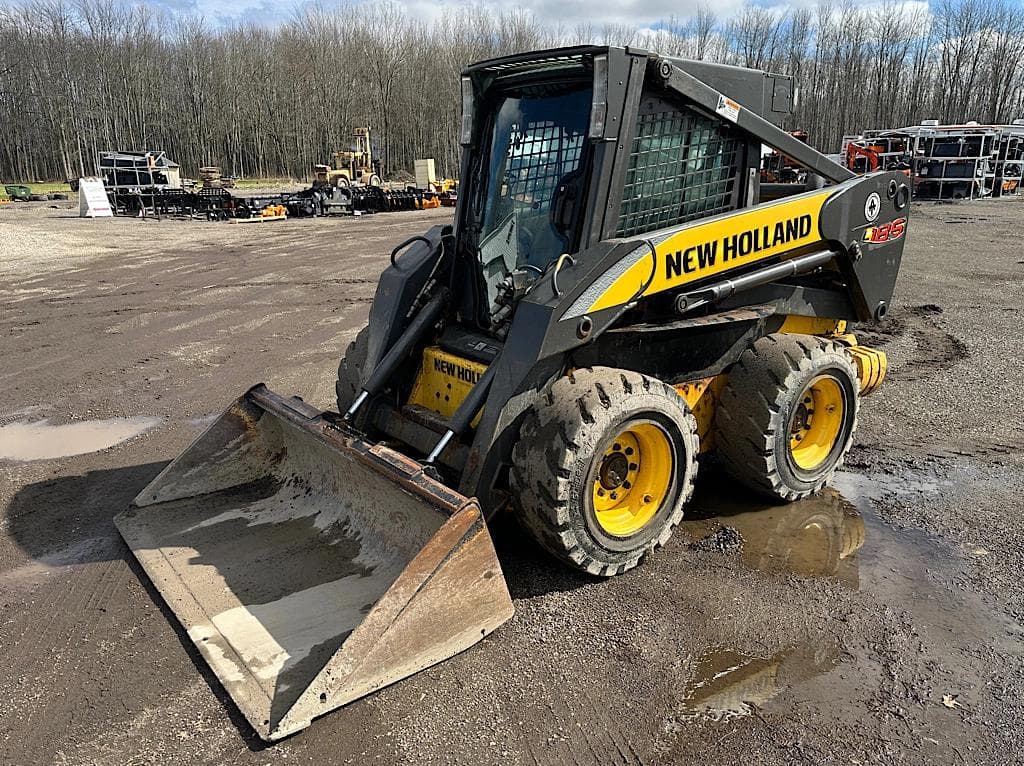 Image of New Holland L185 Primary image