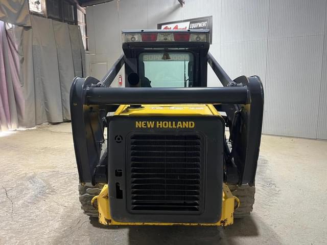 Image of New Holland L185 equipment image 3