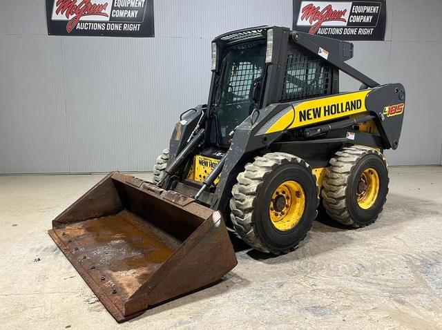 Image of New Holland L185 equipment image 1