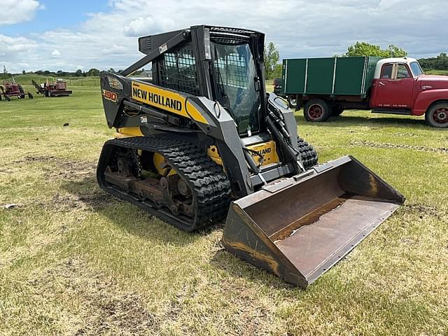 Image of New Holland L190 equipment image 2