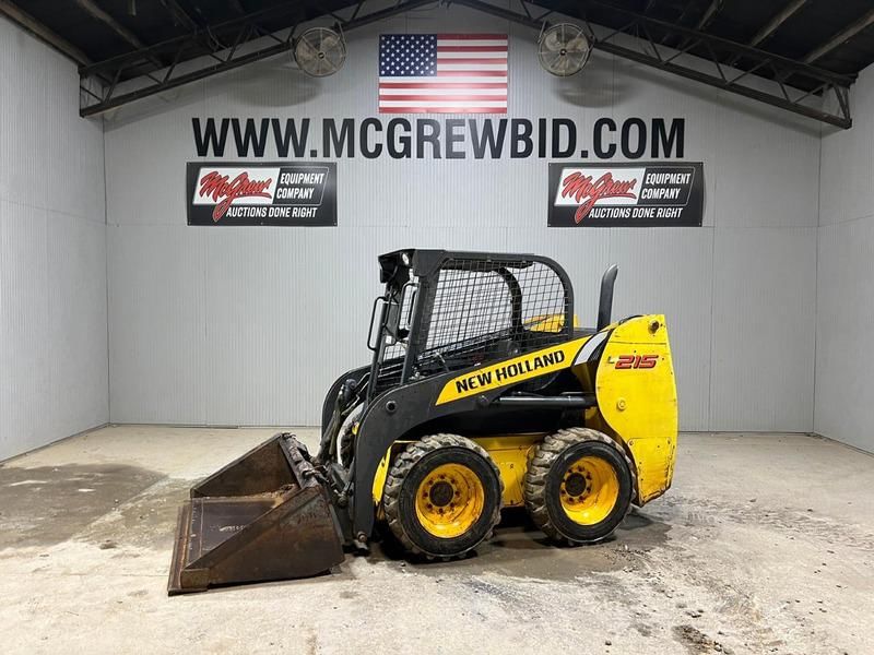 New Holland L215 Equipment Image0