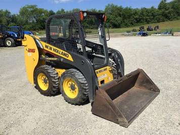 Main image New Holland L216
