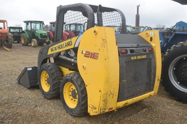 Image of New Holland L216 equipment image 1