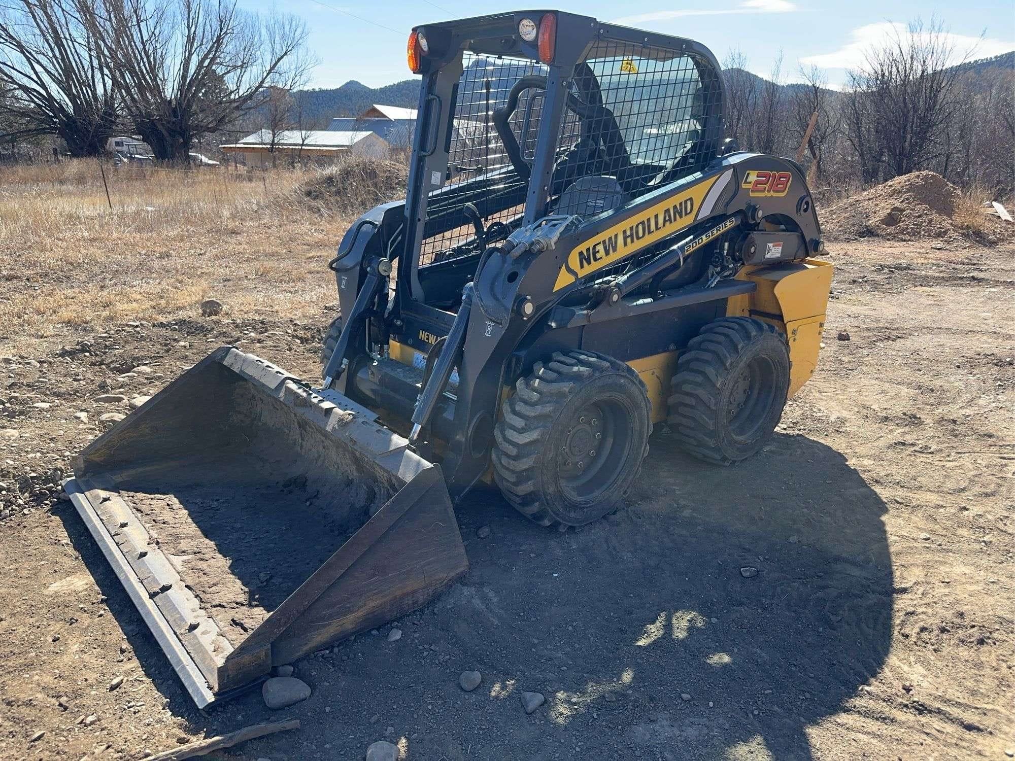 New Holland L218 Equipment Image0