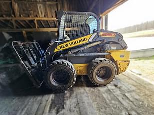 Main image New Holland L220 3