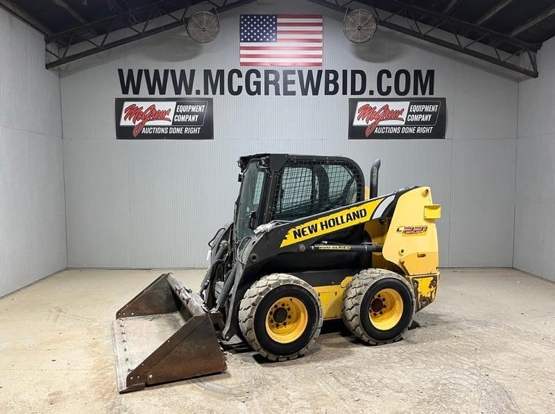 Image of New Holland L221 Primary image