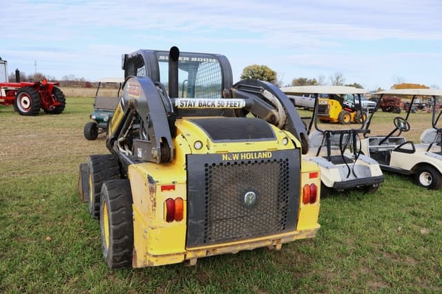 Image of New Holland L223 equipment image 3