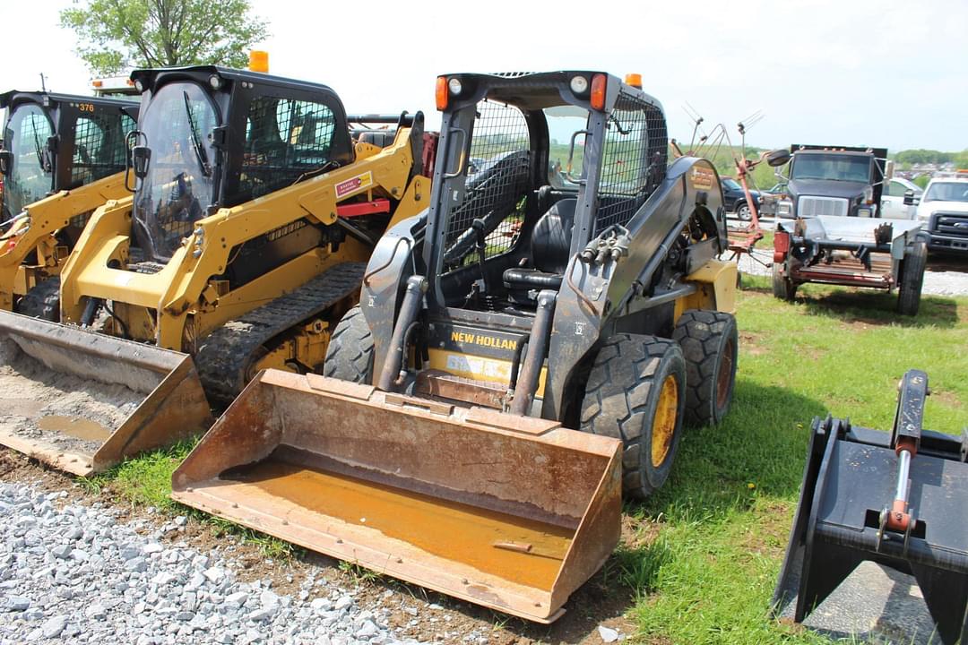 Image of New Holland L225 Primary image