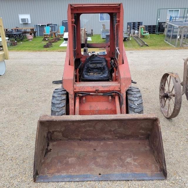 Image of New Holland L225 equipment image 1