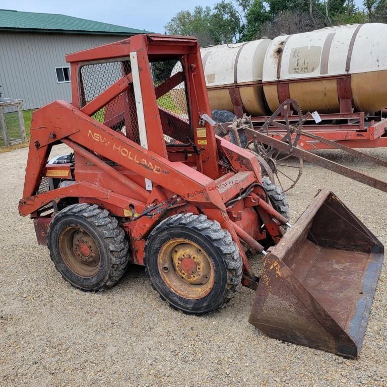 Image of New Holland L225 Primary image