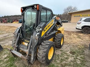 New Holland L225 Image