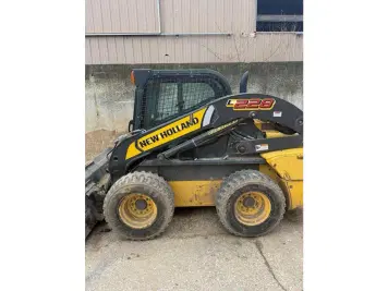 Main image New Holland L228