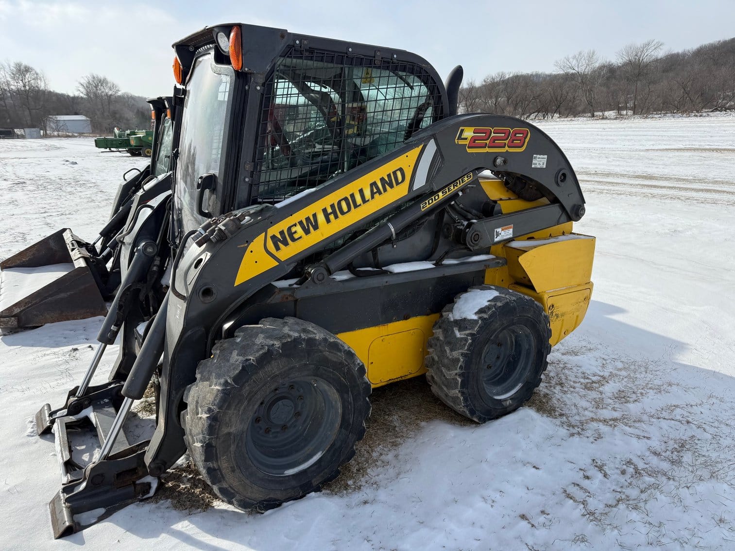 New Holland L228 Equipment Image0