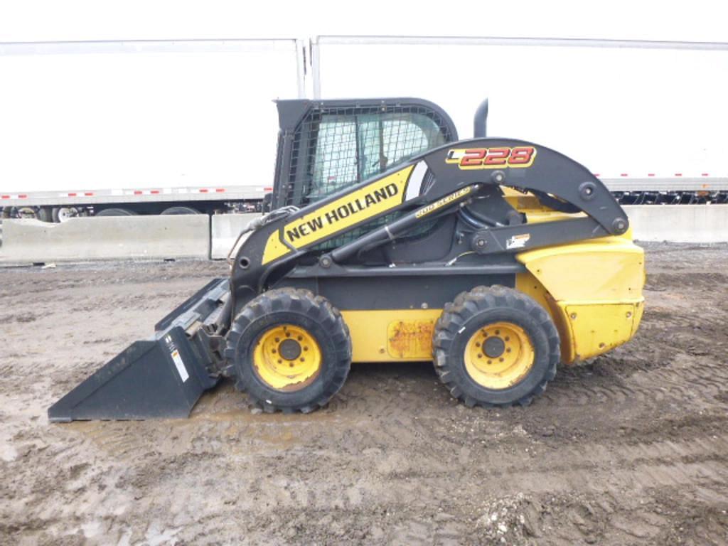 Image of New Holland L228 Primary image