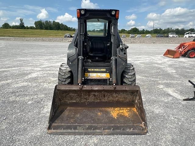 Image of New Holland L228 equipment image 1