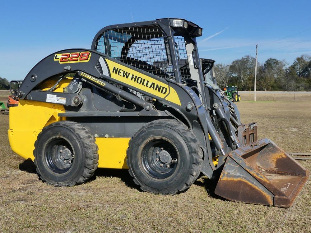 Image of New Holland L228 Primary image