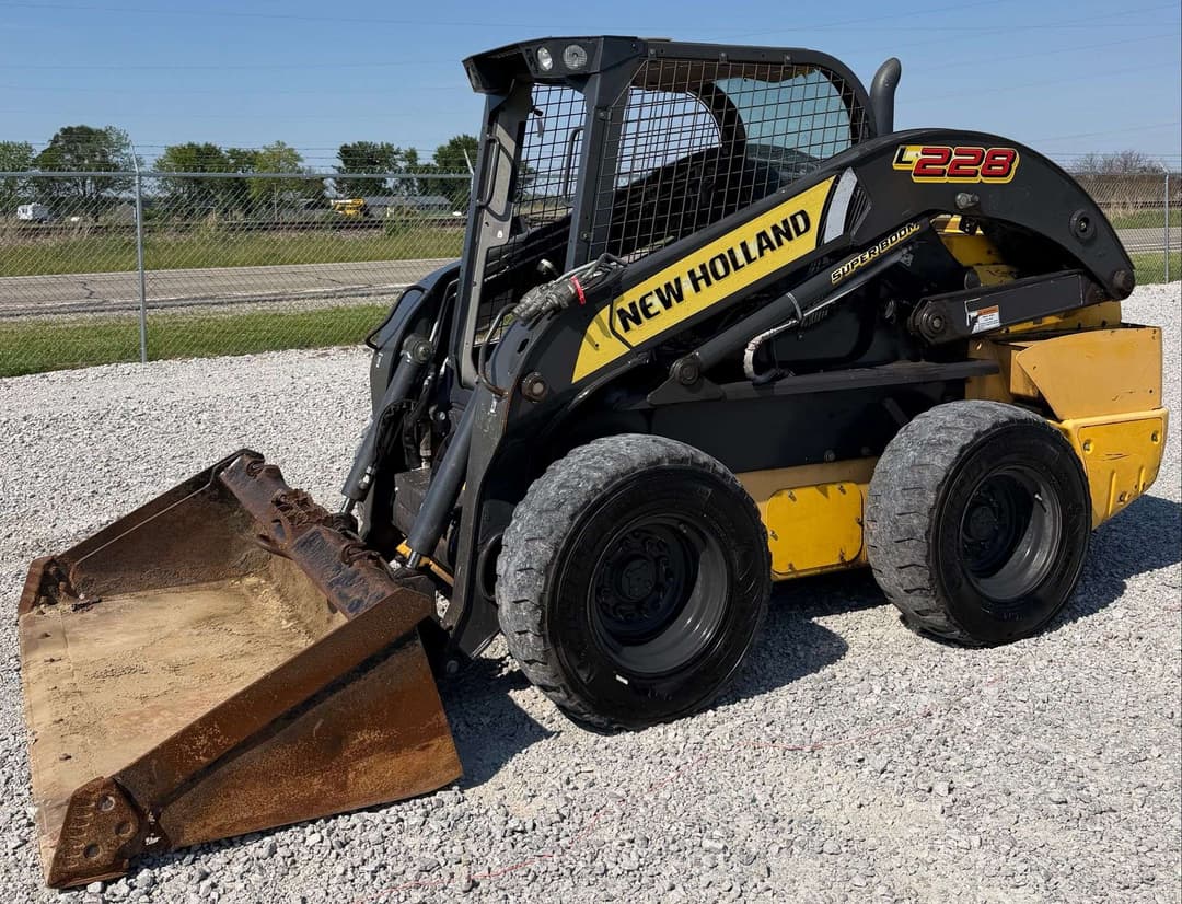 Image of New Holland L228 Primary image