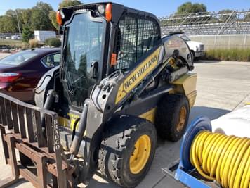 Main image New Holland L228