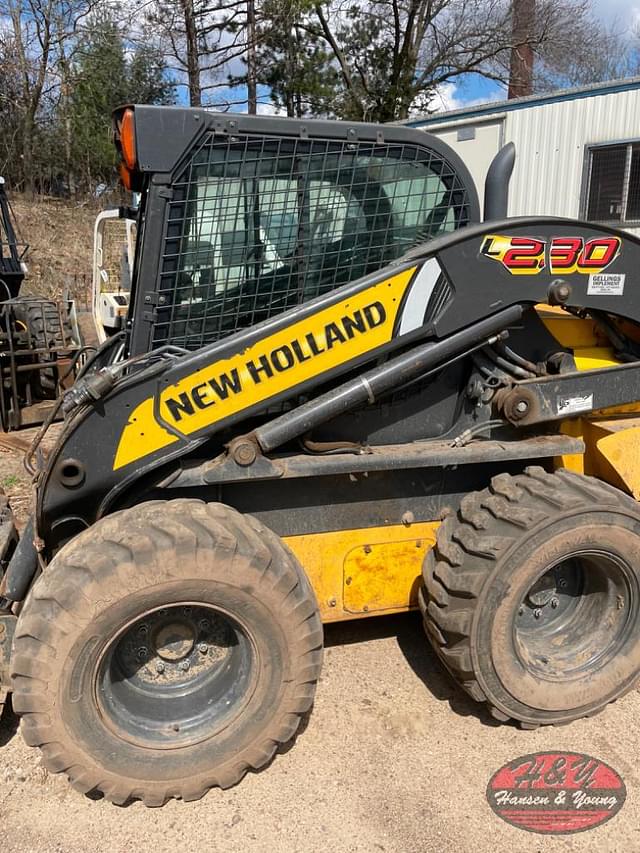 Image of New Holland L230 equipment image 2