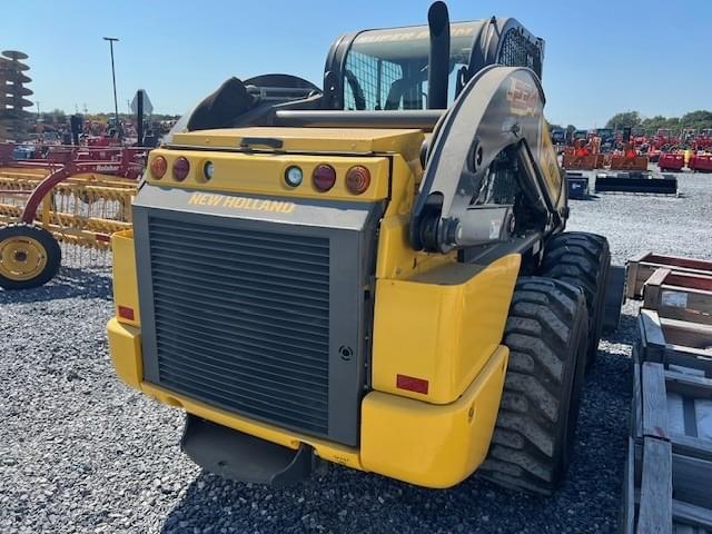 Image of New Holland L234 equipment image 4