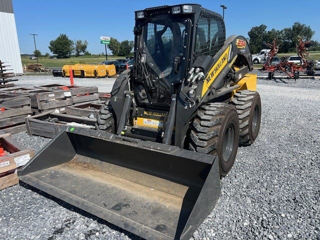 New Holland L234 Equipment Image0