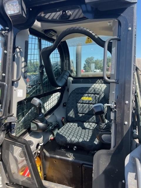 Image of New Holland L234 equipment image 1