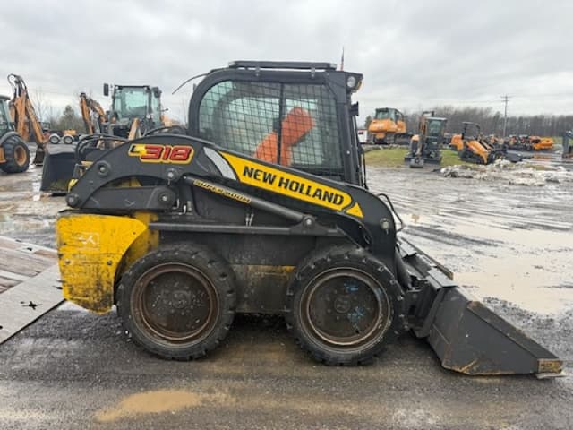 Image of New Holland L318 equipment image 1