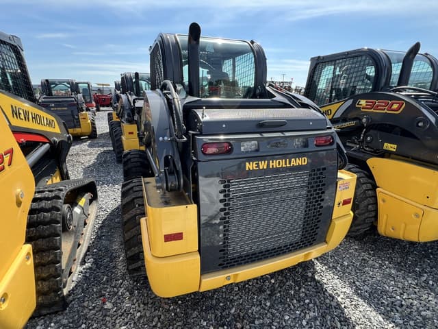 Image of New Holland L320 equipment image 2